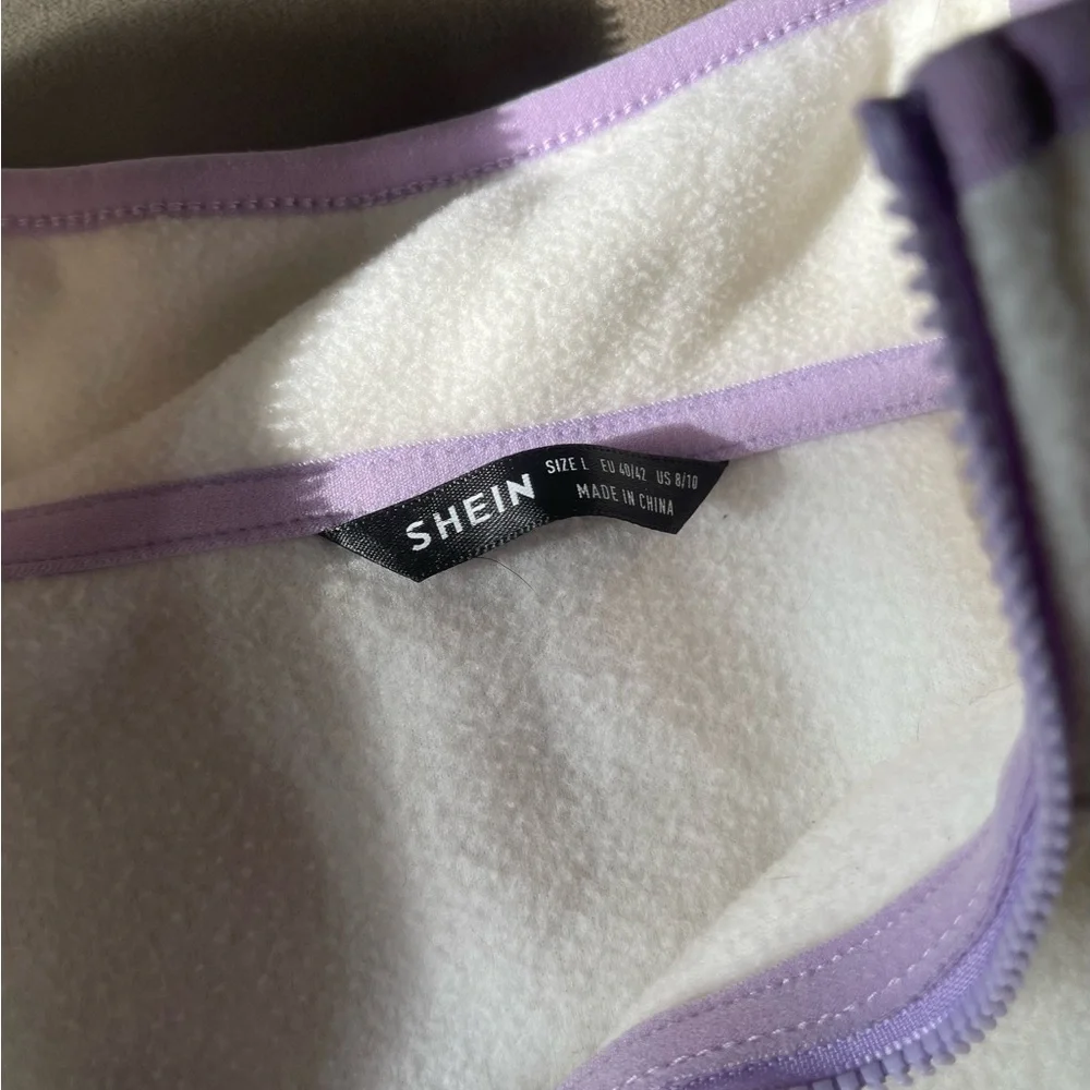 Cropped Sweater - Picture 2 of 2
